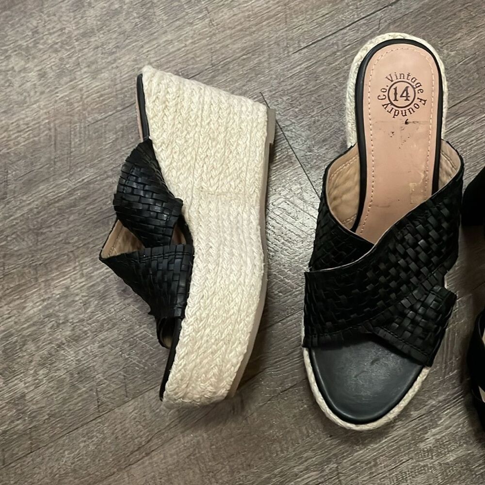 Women's summer Lot Size 9 Black Sandals NWOT Jellypop and Vintage Foundry - Picture 4 of 7